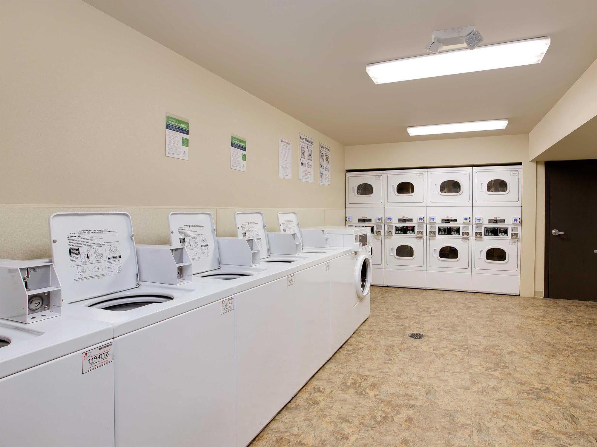 Woodspring Suites Columbus North I-270 Esterno foto